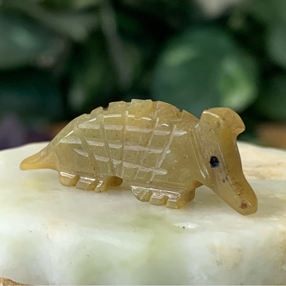 Vintage Native American Zuni Carved Green Serpentine Armadillo Fetish Bead 1.3”